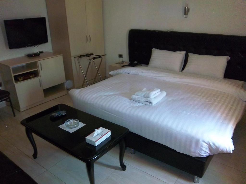 Aghadeer Hotel Amman Exterior photo